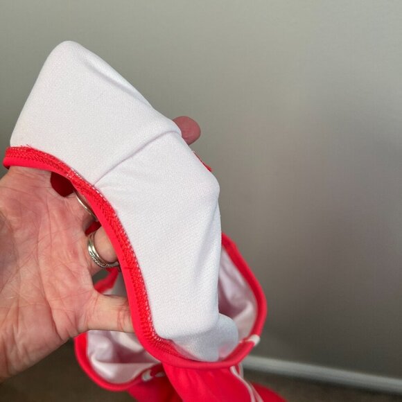 Torrid Colorblock One Piece Swimsuit Size 2X DD/F Underwire Beach Vacation - Picture 13 of 14